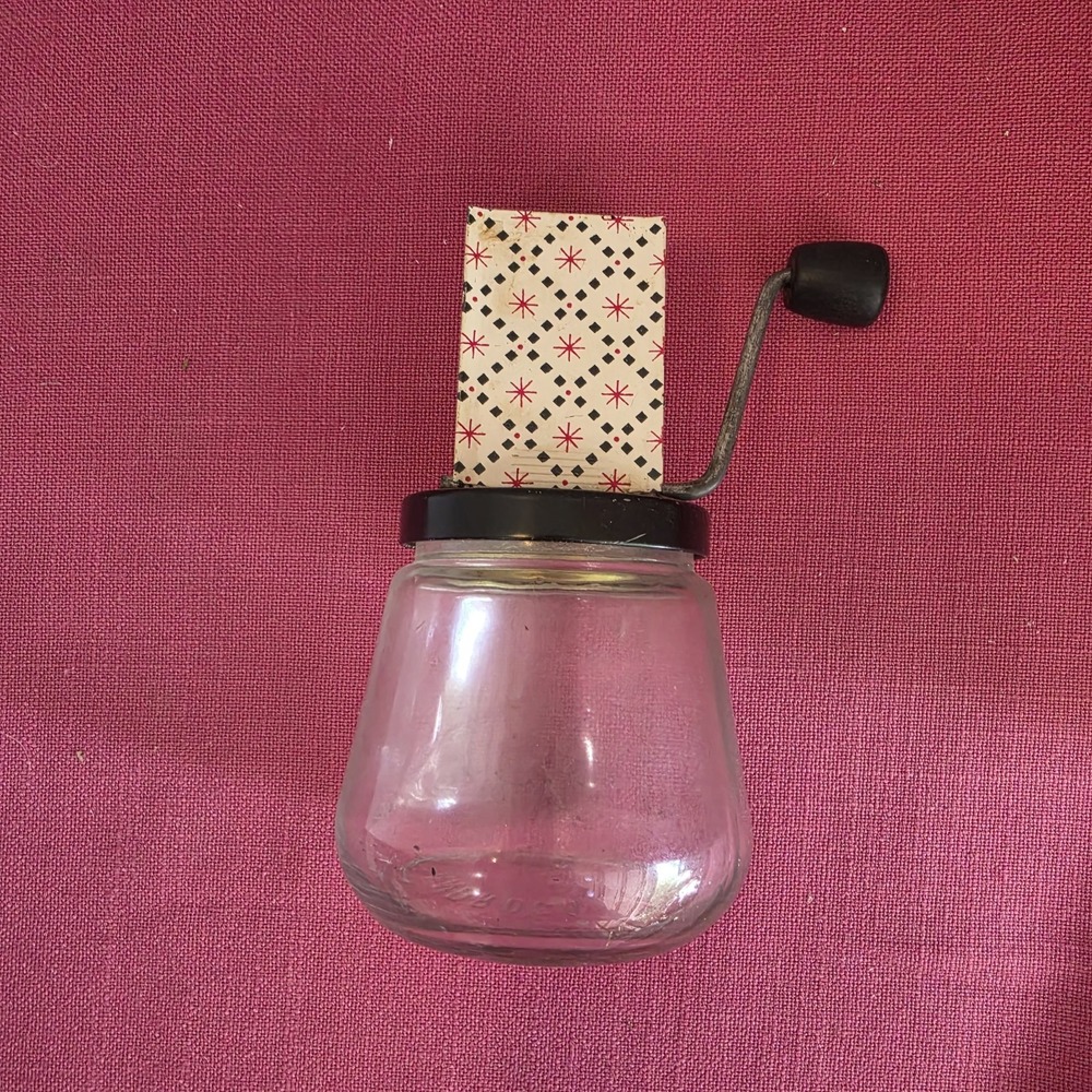 Vintage Androck Nut Grinder Chopper Glass Jar Starburst Red #49 Made In USA - Picture 2 of 4
